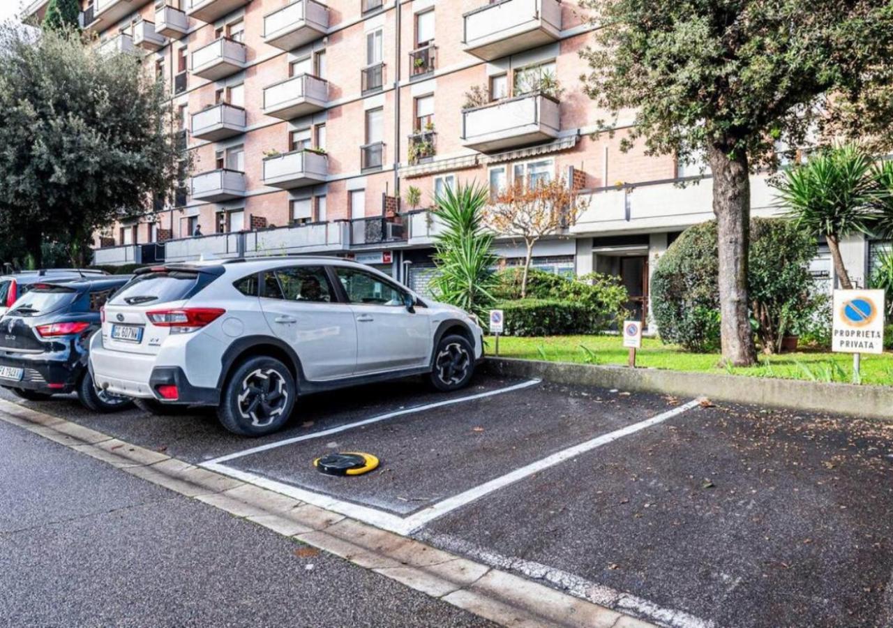 La Suite Di Tommy Con Parcheggio Privato فلورنس المظهر الخارجي الصورة